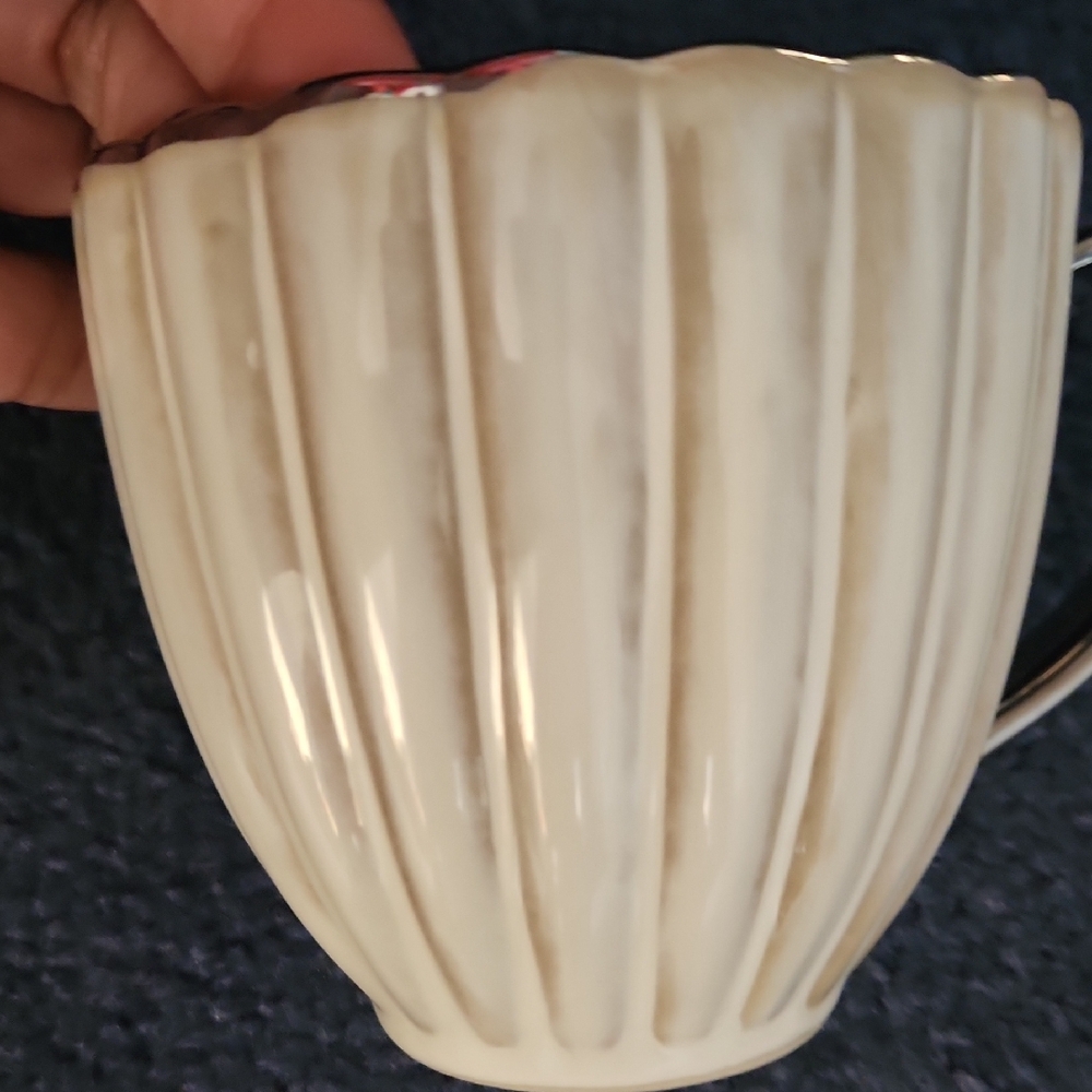 Elegant Cream Mug with Silver Handle - Picture 6 of 17